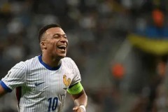 利物浦联赛杯绝杀晋级：埃基蒂克英雄本色赛事回顾