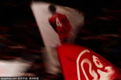 西甲赛场替补奇兵86分钟绝杀逆转，连续六场抢分直追巴萨